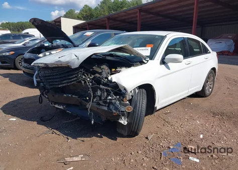 2013 Chrysler 200 Touring из США, поврежденный, VIN 1C3CCBBB8DN556603